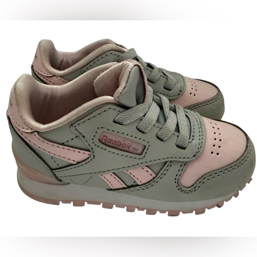 Kids Reebok Step n Flash - Size 6 - Picture 2 of 9